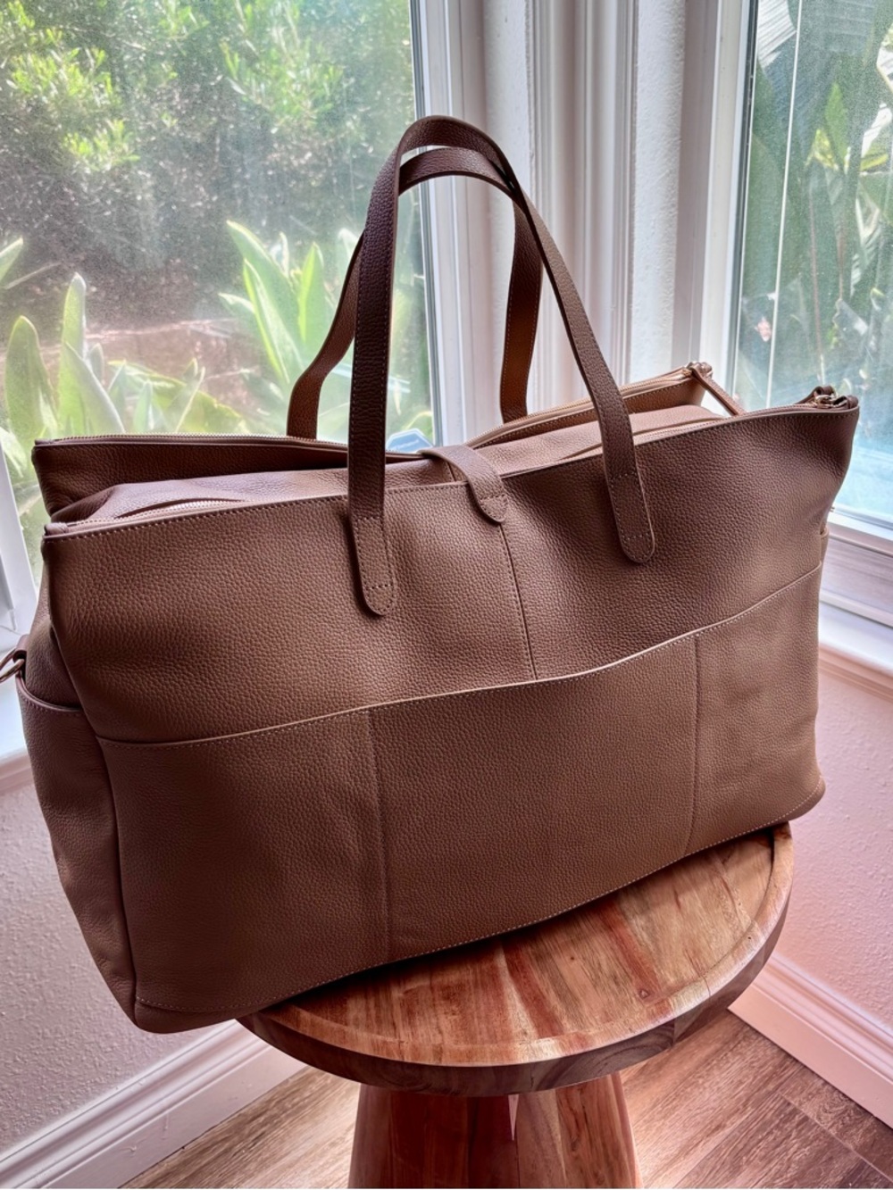 Quince Italian Leather Weekender Bag Golden Tan Travel Duffel Tote NWT - Picture 4 of 9